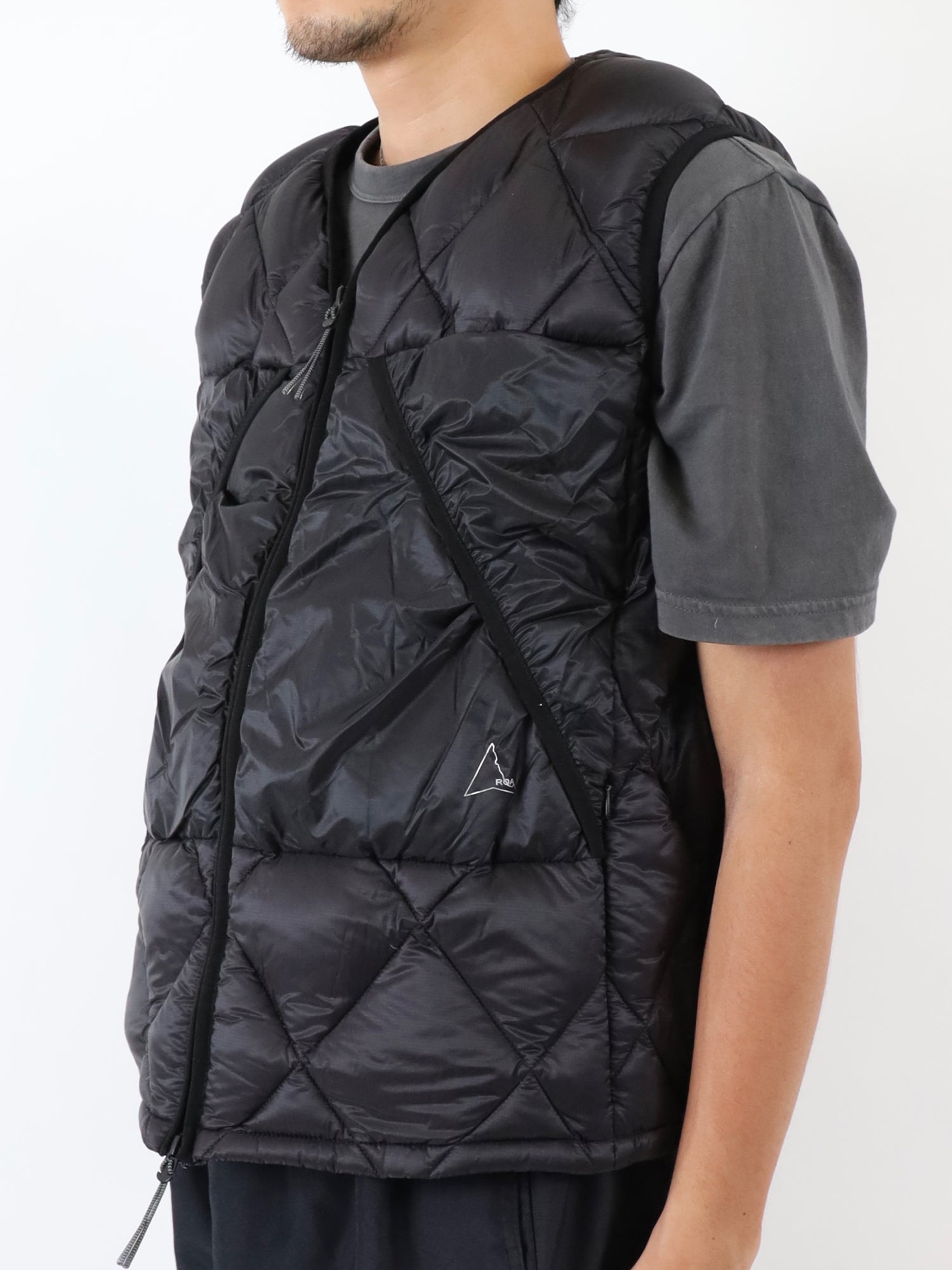 ROA】LIGHT DOWN VEST – KIKUNOBU Liv