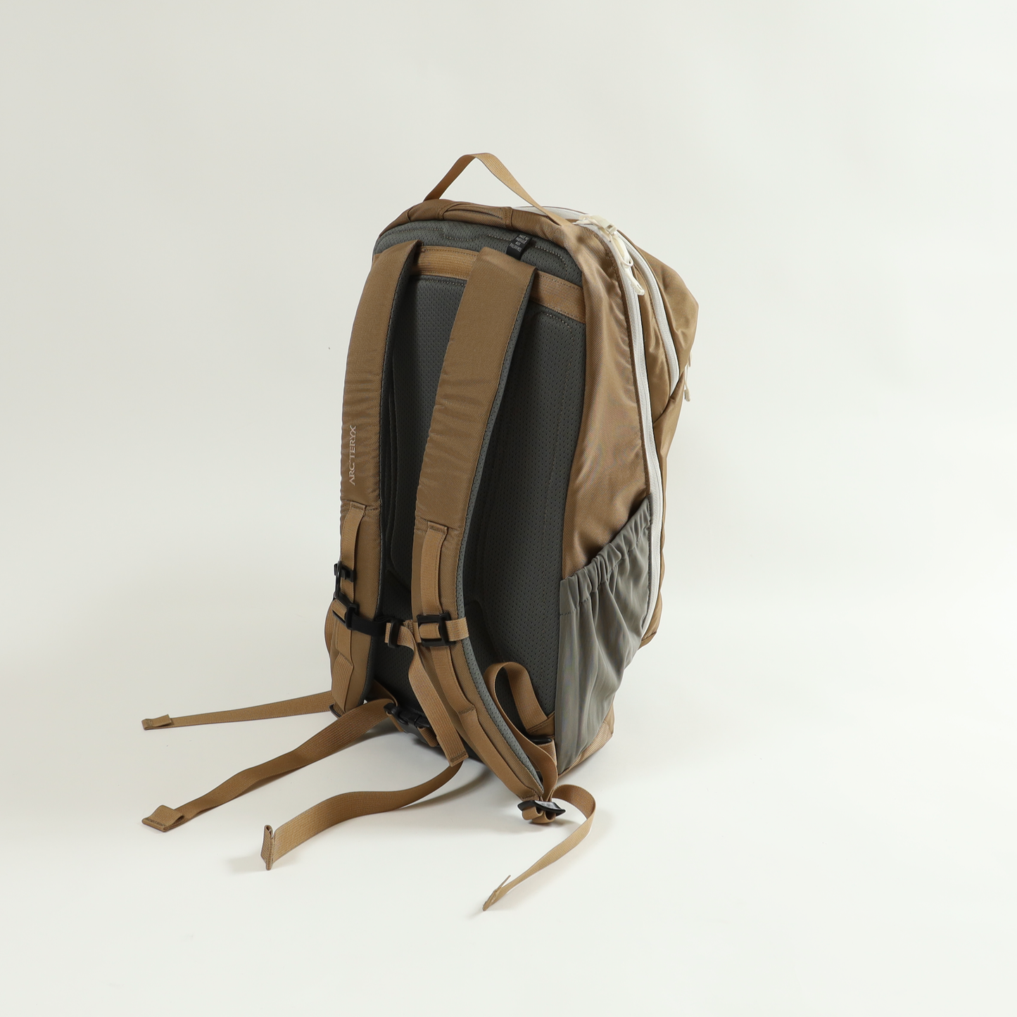 【Arc'teryx】Mantis 26 Backpack