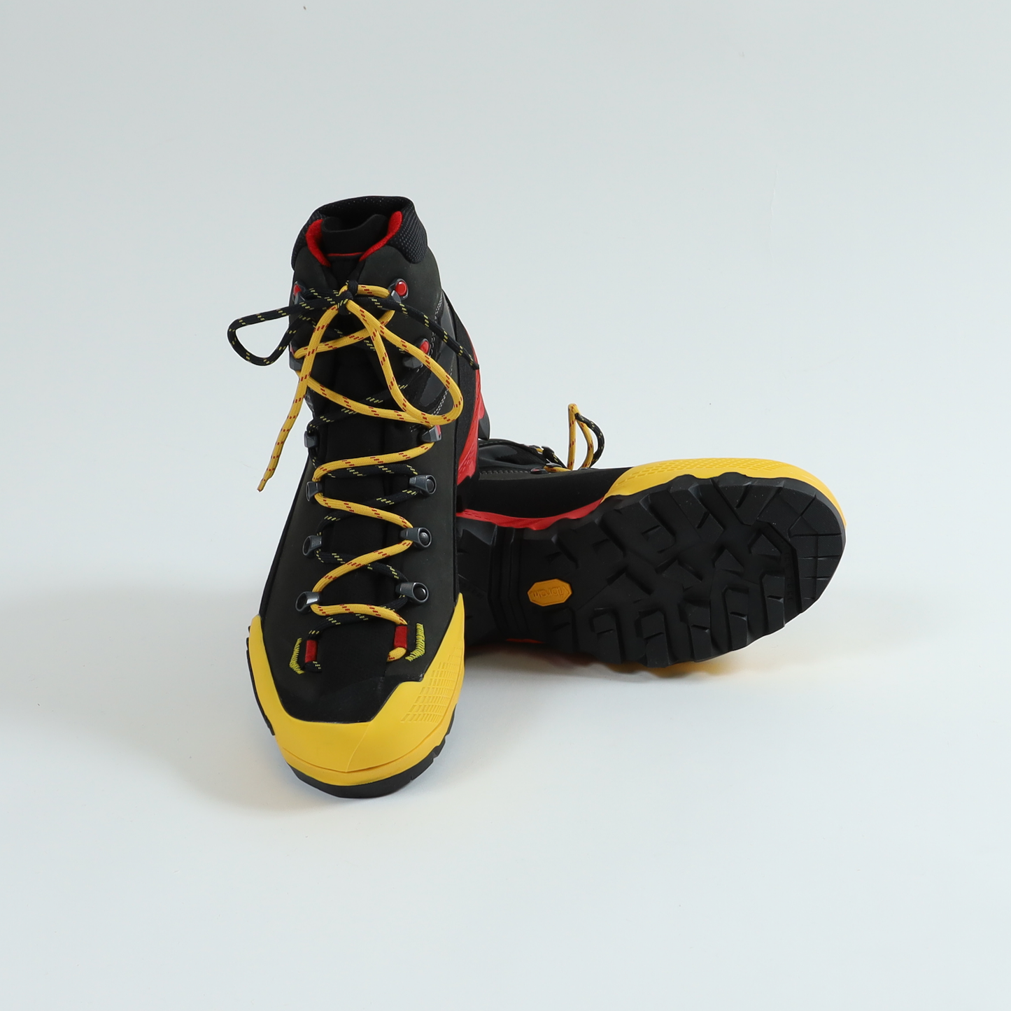 【LA SPORTIVA】Aequilibrium Lt Goretex