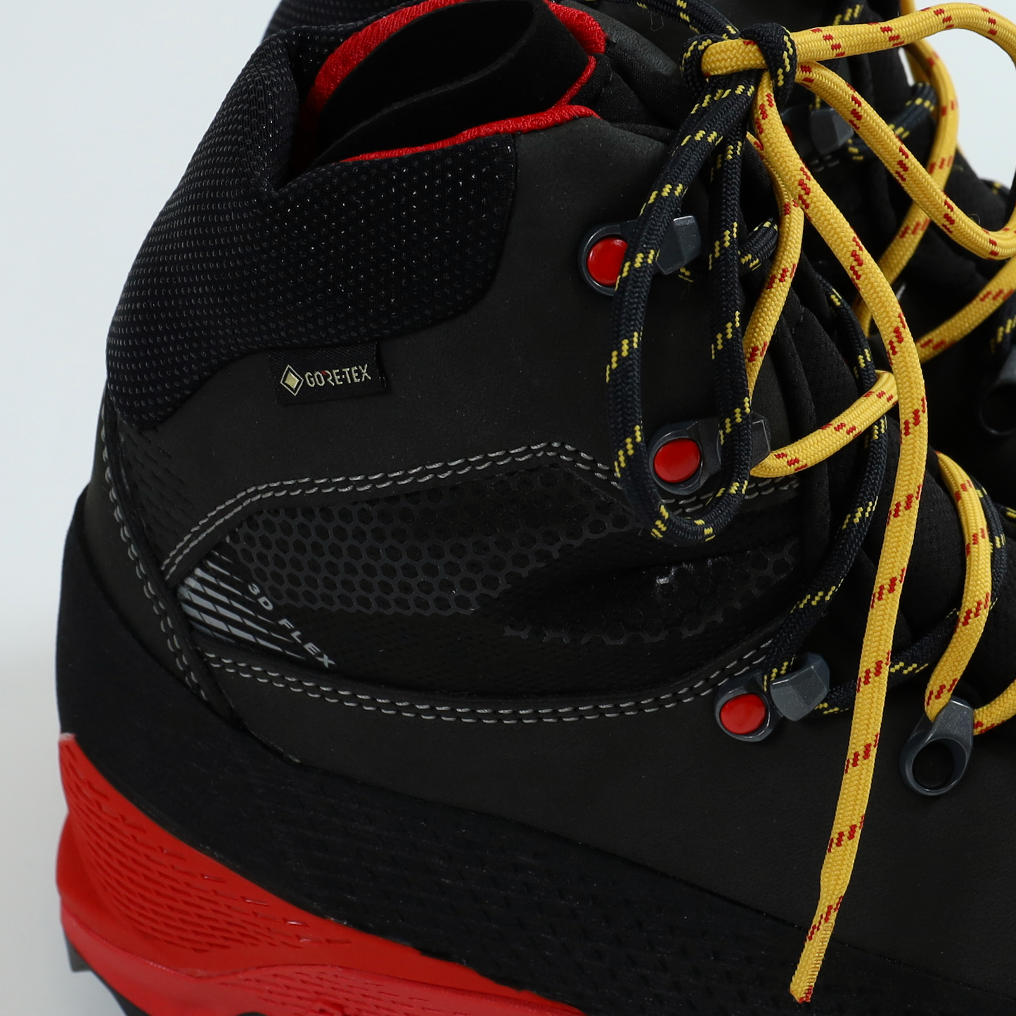 【LA SPORTIVA】Aequilibrium Lt Goretex