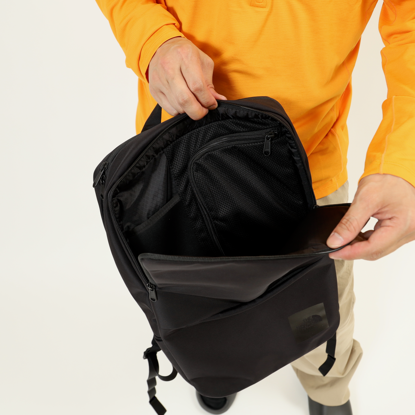 【THE NORTH FACE】Shuttle Daypack Slim