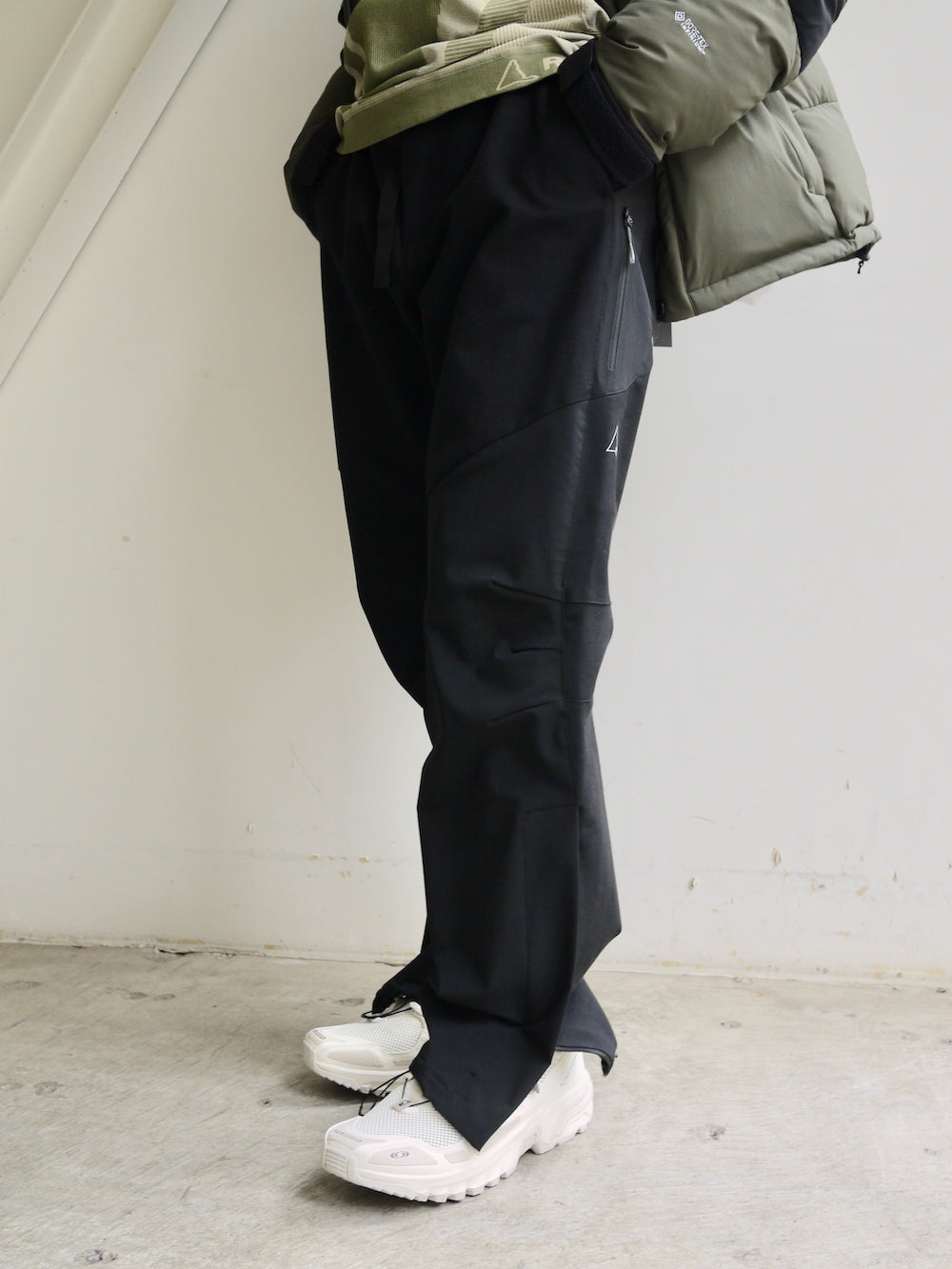 【極美品】ROA Technical Trousers黒 パンツhiking